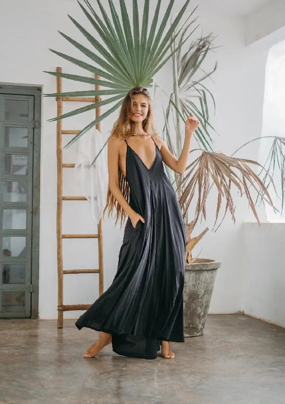 CALI MAXI DRESS - BLACK